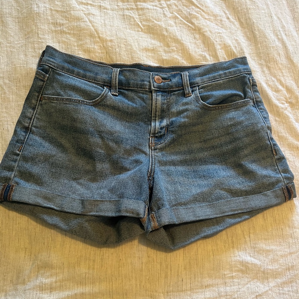 Old navy jean shorts size 4